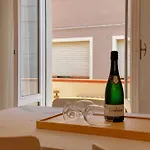 아파트 Via Friuli - A Due Passi Dal Mare By Host Hero 시비타노바 마르셰